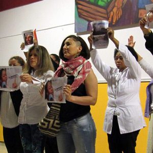 expo_colectiva_mujeres_exiliadas_conflicto_armado.jpg